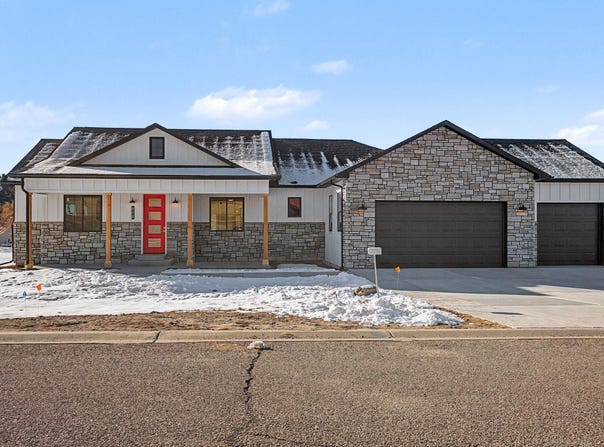 950 S Fairway Drive, Cedaredge, CO 81413