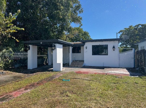 440 E 37th St, Hialeah, FL 33013