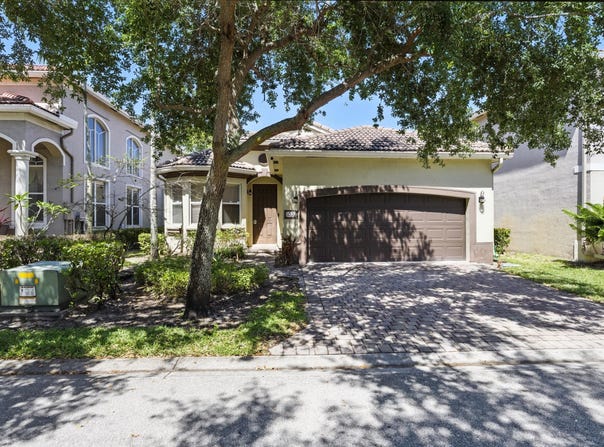 1023 Center Stone Lane, Riviera Beach, FL 33404