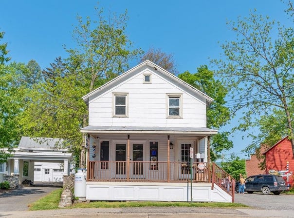 17 S Chestnut Street, New Paltz, NY 12561