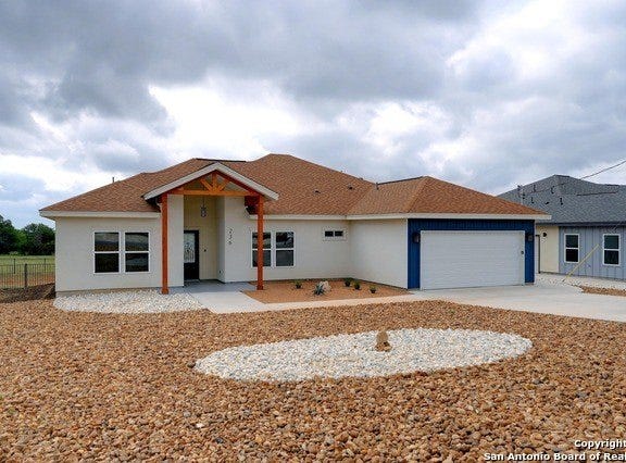 236 Peter Kleid Loop, Blanco, TX 78606