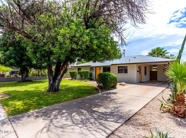 3031 E AVALON Drive, Phoenix, AZ 85016