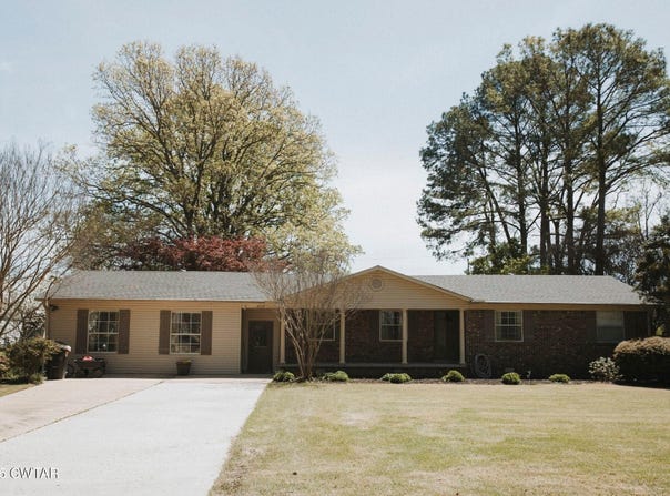 2113 Randall Road, Dyersburg, TN 38024