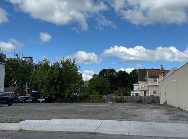 4710 Salina S St, Syracuse, NY 13205