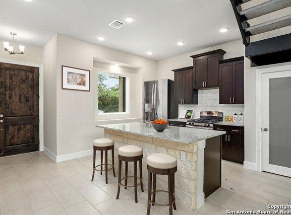 529 LONE SHADOW, Spring Branch, TX 78070