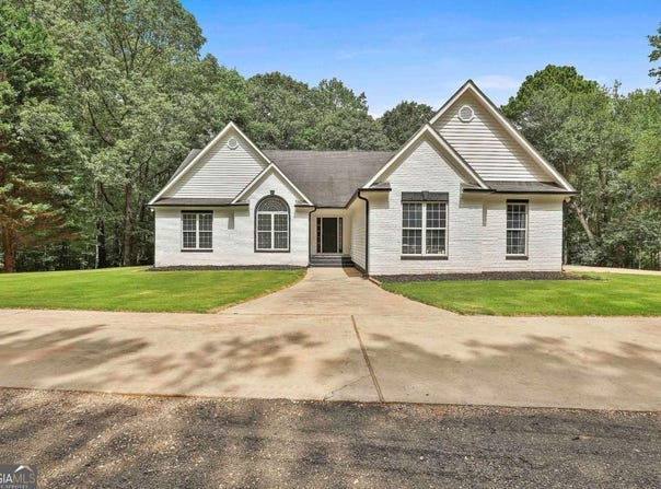 279 Doc Perry, Newnan, GA 30263