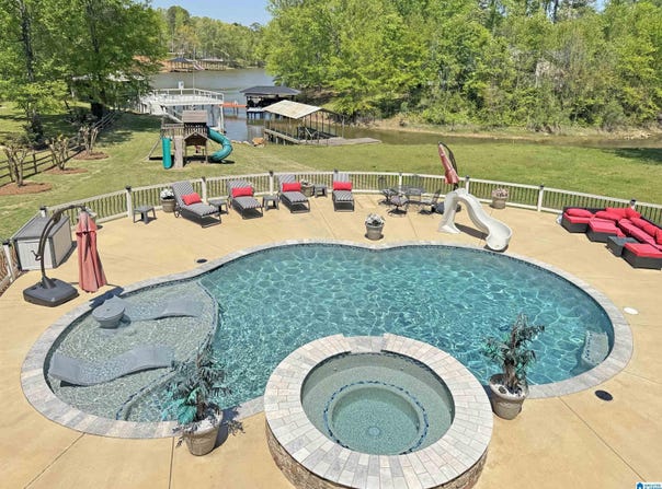 71 DOVE COVE ROAD, TALLADEGA, AL 35160