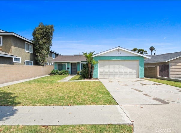 4331 Farquhar Avenue, Los Alamitos, CA 90720