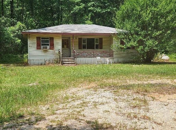 77 Gary St, Monroeville, AL 36460