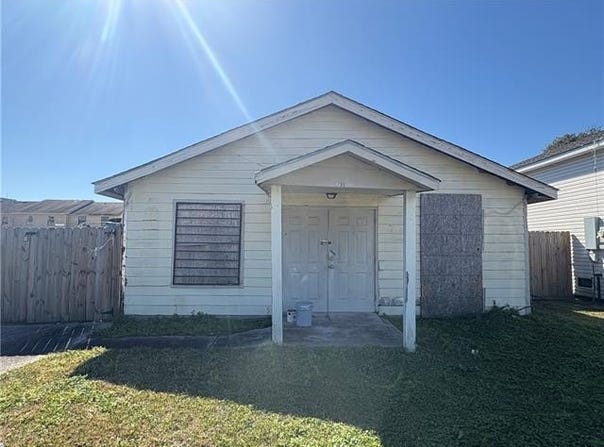 6739 CARVER Drive, Marrero, LA 70072
