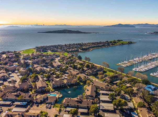 60 Bayside Ct, Richmond, CA 94804