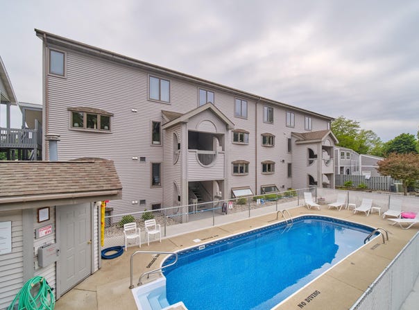 317 5th Avenue, Manistee, MI 49660