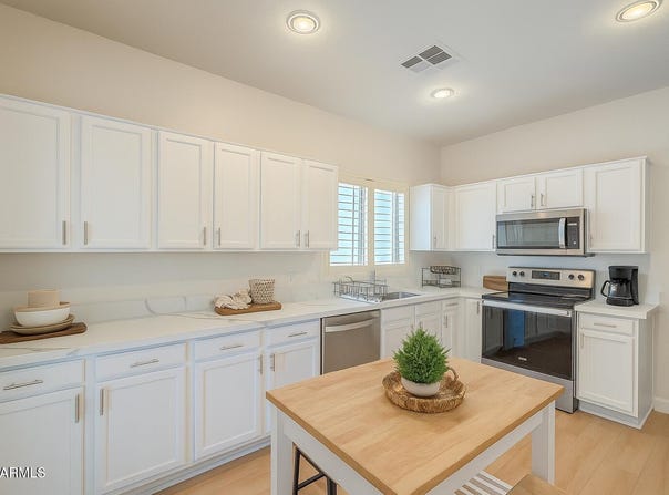 125 N 22ND Place, Mesa, AZ 85213