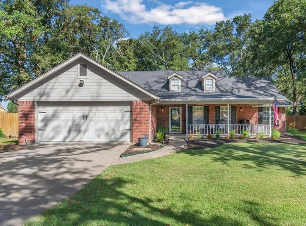 515 Westshore Drive, Wills Point, TX 75169