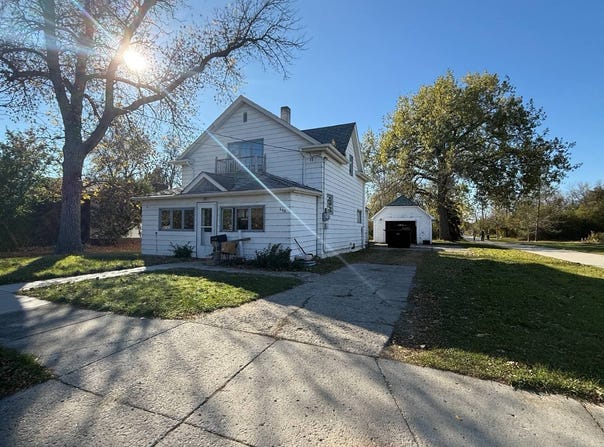 602 Bennett St., Bottineau, ND 58318