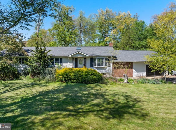 299 PERRINEVILLE ROAD, ROBBINSVILLE, NJ 08691