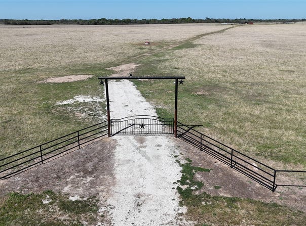 Hwy 7, Kosse, TX 76653