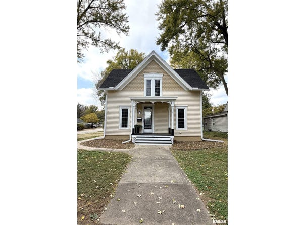 432 S RANDOLPH Street, Macomb, IL 61455