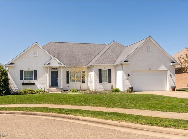 520 PGA Boulevard, New Philadelphia, OH 44663