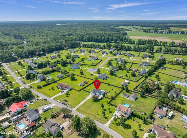 204 Bottle Branch Drive, Burgaw, NC 28425