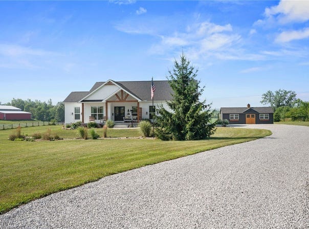 7346 Garman Road, Creston, OH 44217