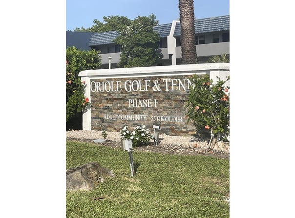 7827 Golf Cir Drive, Margate, FL 33063