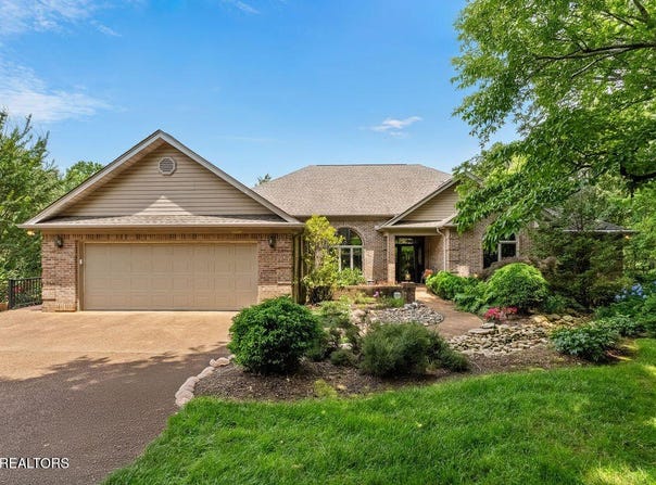 310 Konawa Place, Loudon, TN 37774