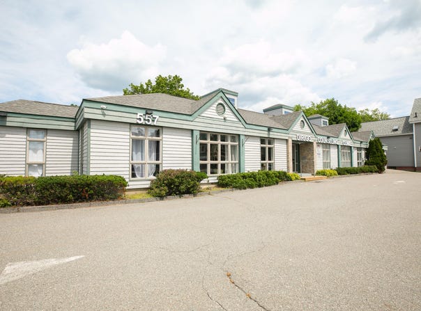 557 Hammond Street, Bangor, ME 04401