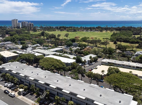 3030 Pualei Circle, Honolulu, HI 96815