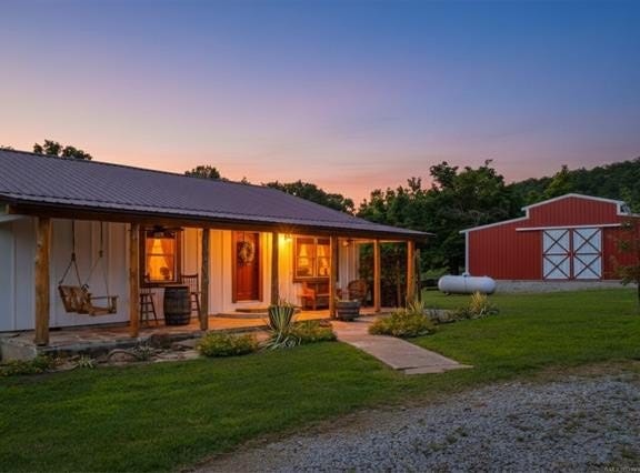 29689 S 55th E, Porum, OK 74455
