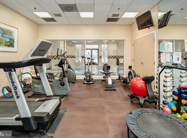 900 N TAYLOR STREET, ARLINGTON, VA 22203