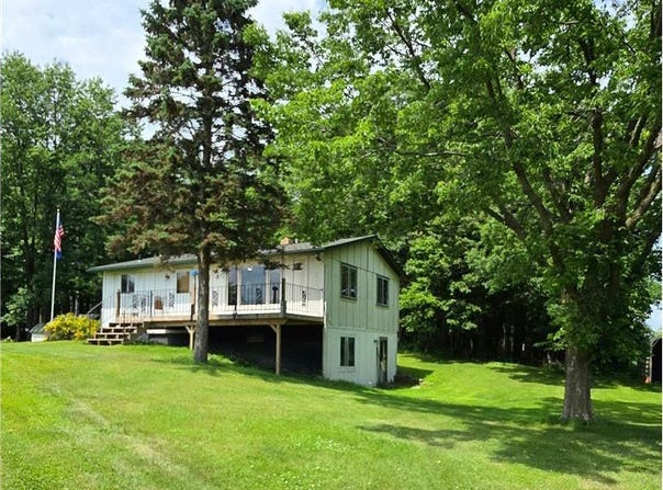 4503 Hawk Ridge Road, Grasston, MN 55030