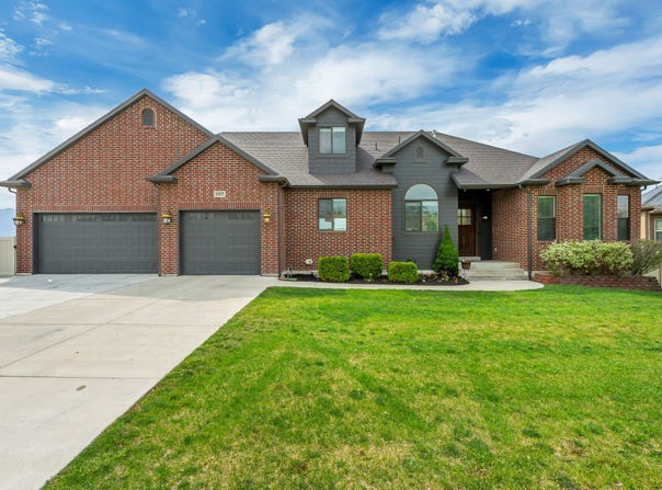 11217 S HAMPTON Way, South Jordan, UT 84095