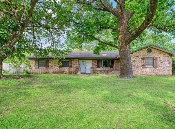 1120 Mockingbird Lane, Paris, TX 75462