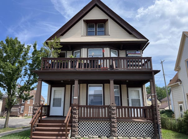 2200 S 18th St, Milwaukee, WI 53215