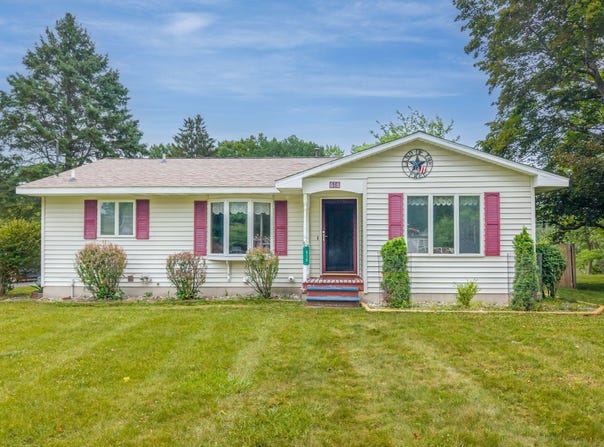 616 N Lincoln Avenue, Lakeview, MI 48850
