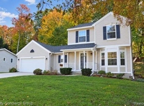 2250 Chelsea Drive NE, Grand Rapids, MI 49505