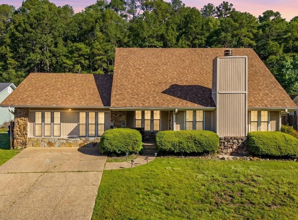 19 Hightrail Drive, Maumelle, AR 72113