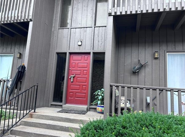 423 W 104th Street, Kansas City, MO 64114