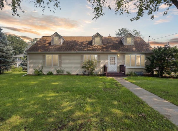 315 E 4th, BYRON, IL 61010