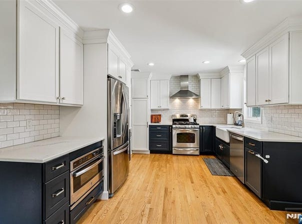 55 Ferndale Road, Caldwell, NJ 07006