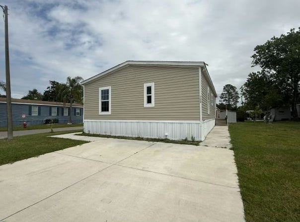 2059 Wake Forest Drive, Orlando, FL 32826