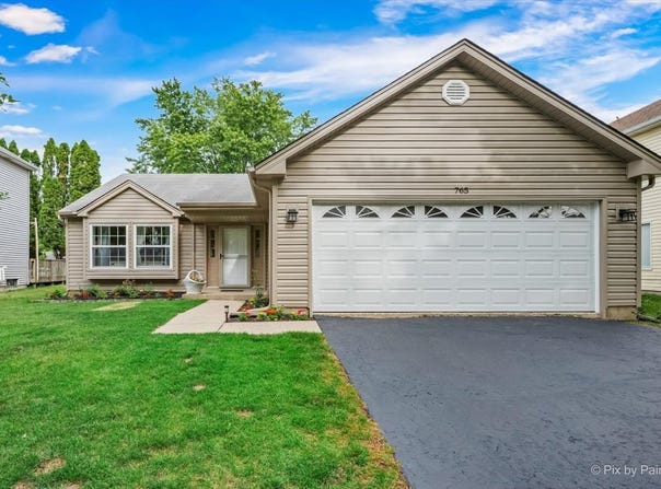 765 Thorndale Drive, Elgin, IL 60120