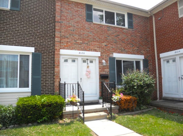 8126 FARNUM, Warren, MI 48093