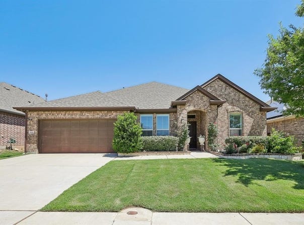1816 Dunstan Drive, Fort Worth, TX 76052