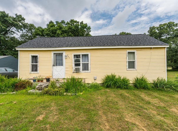 204 Clark Street, Decatur, MI 49045