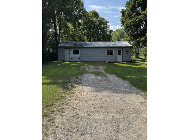12116 Black Creek Street, Gowen, MI 49326