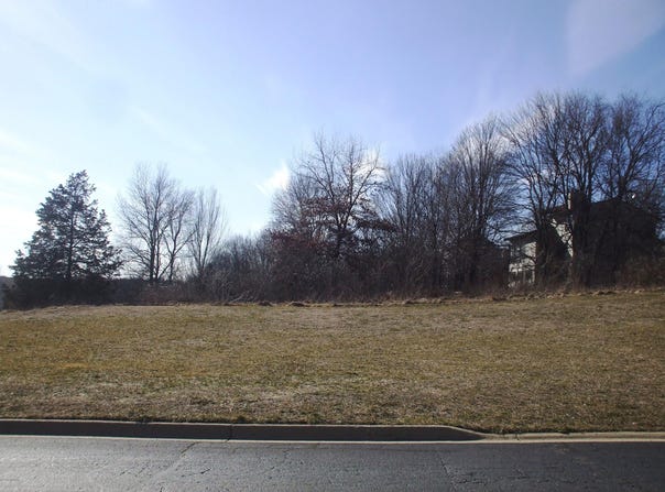 2869 Hunters Run, Kalamazoo, MI 49048