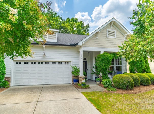 922 Knob Creek Lane, Tega Cay, SC 29708