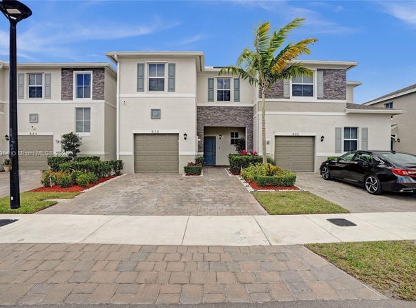 838 SE 17th St, Homestead, FL 33034